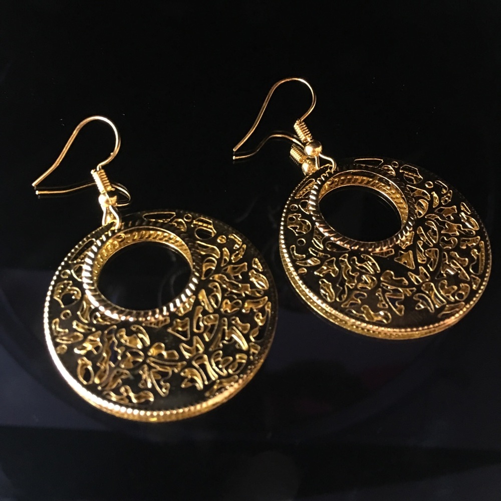 bohemian gold statement earrings 🖤 - Picture 2 of 4
